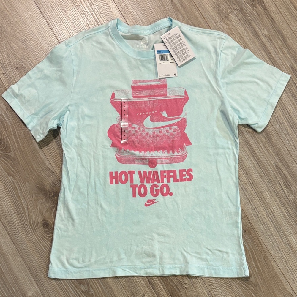 Nike Mens Medium Aqua and Pink Graphic Tee NWT